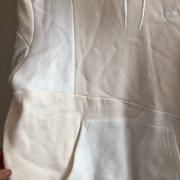 Adidas cream colored hoodie - Picture 4 of 4